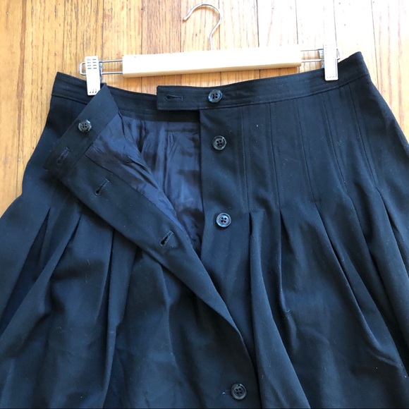 GAP • Button Front pleated black skirt - Picture 4 of 4